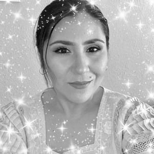 Meet your Posher, Yanet